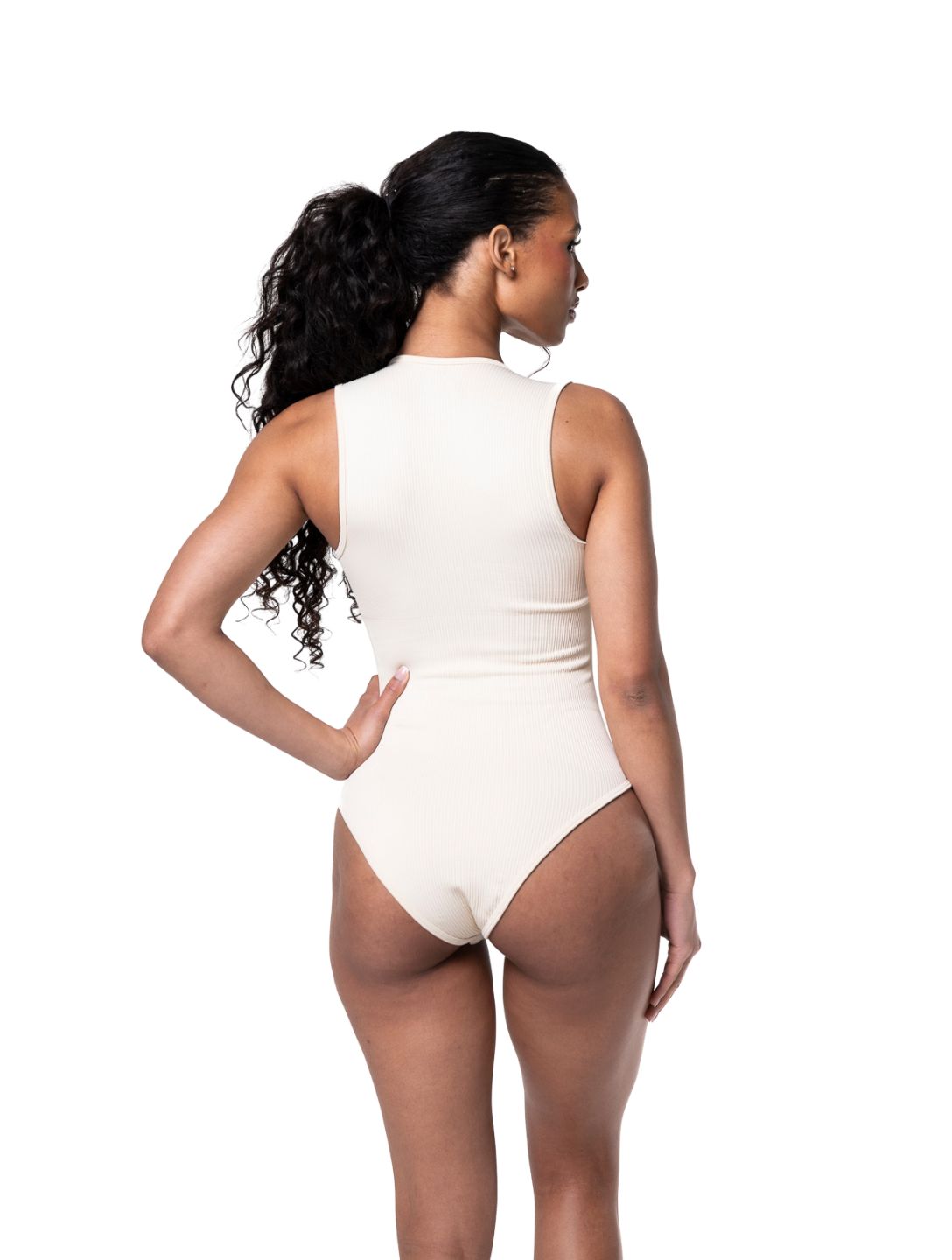 Prążkowane Body Modelujące z Kwadratowym Dekoltem