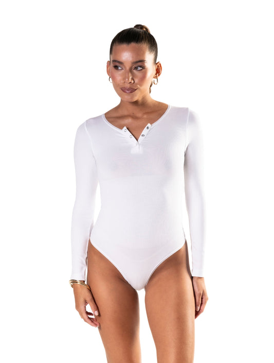 Bezszwowy bodysuit z długim rękawem i stringami