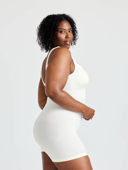 Kombinezon Modelujący z Kwadratowym Dekoltem