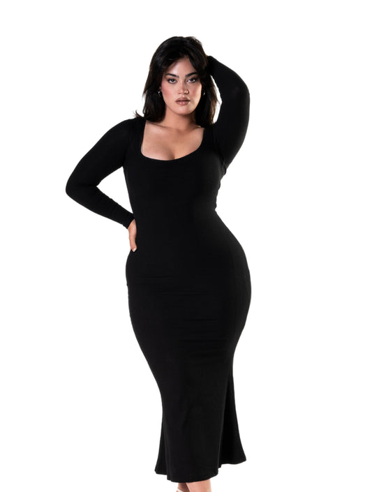 Sukienka z rękawem z modelującym body